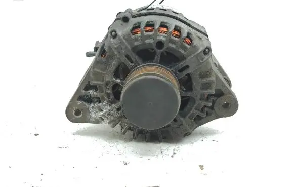 Hyundai Santa Fe Generator/alternator 373002F100