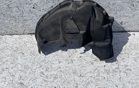Audi Q3 8U Rear arch fender liner splash guards 8U0810172B