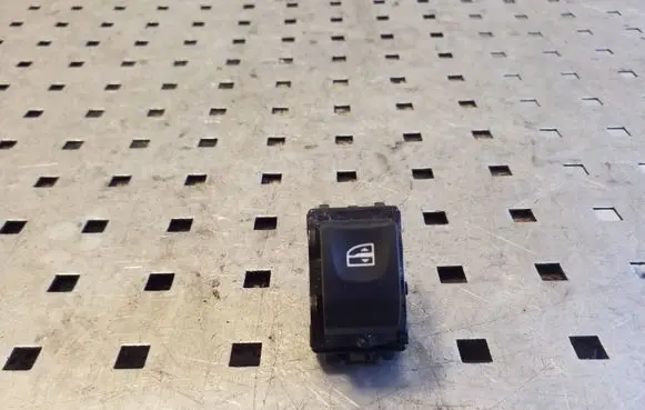 Renault Scenic III - Grand scenic III Electric window control switch