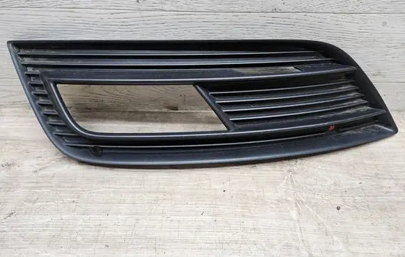 Audi A4 S4 B8 8K Front fog light trim/grill 8K0807681K
