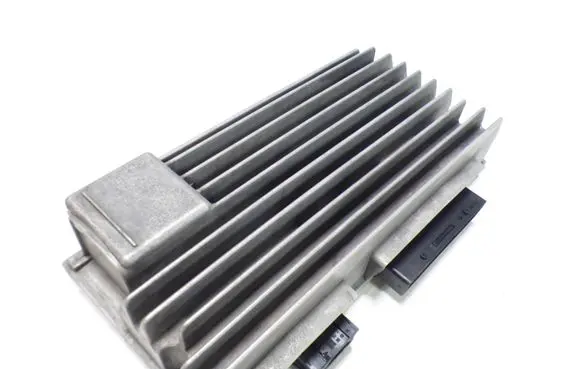 Audi A5 8T 8F Sound amplifier 8T1035223