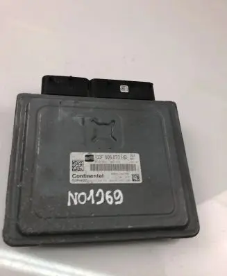 Seat Toledo IV (NH) Engine control unit/module 03F906070HB