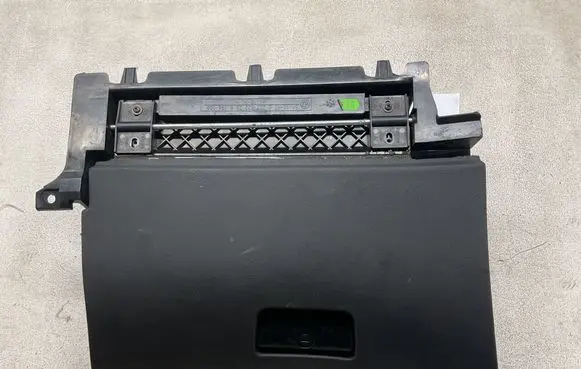 BMW 3 E46 Glove box 51168196111