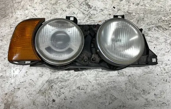 BMW 5 E34 Headlight/headlamp 1305544105 1305544105R