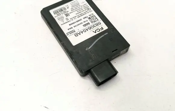Chrysler Pacifica Blind spot module 68306454AB
