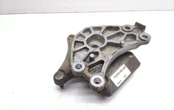 Mercedes-Benz GLK (X204) Engine mounting bracket F033019512D