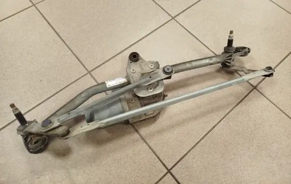 Audi A3 S3 8V Front wiper linkage and motor 8V1955023C 8V1955119C