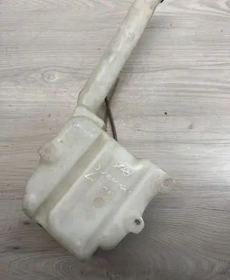 Suzuki Liana Windshield washer fluid reservoir/tank 060851063