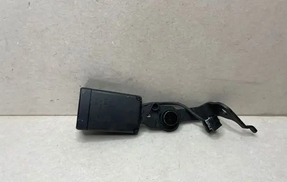 BMW 5 G30 G31 G38 Rear seatbelt buckle 7412782 632223300F 25062019
