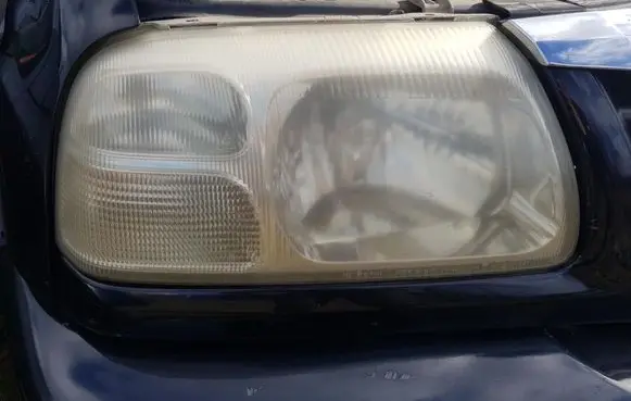 Suzuki Grand Vitara I Headlight/headlamp