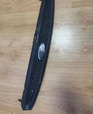 Ford Fiesta Front bumper upper radiator grill