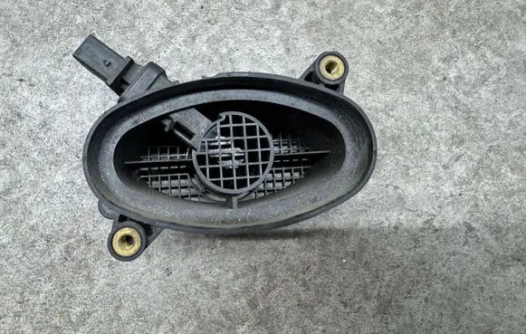 BMW X5 E70 Mass air flow meter 7788744
