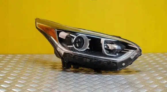 KIA Forte Headlight/headlamp 92102-M7 KIA-CERATOFORTE