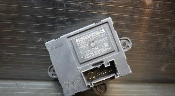 Ford Mondeo MK IV Door control unit/module 9G9T14B534AC
