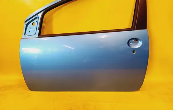 Peugeot 107 Front door 