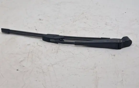 Land Rover Freelander 2 - LR2 Rear wiper blade arm