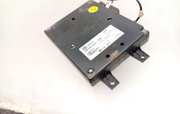 Volkswagen Golf VI Bluetooth control unit module 5N0035730B