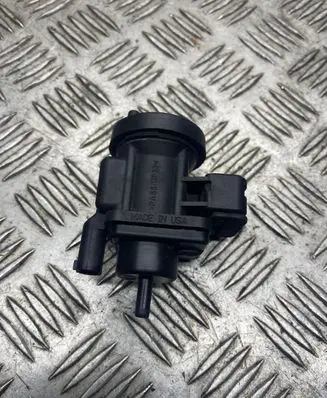 Mercedes-Benz E W211 Turbo solenoid valve A0005450427