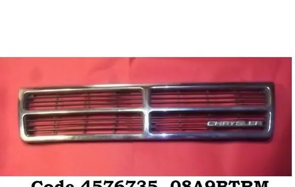 Chrysler Voyager Front bumper upper radiator grill 4576735 08A9BTRM