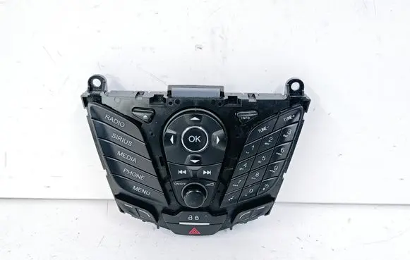 Ford Focus Head unit multimedia control DM5T18K811KA 331453000