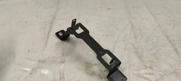 Volvo XC90 Battery bracket 31383049