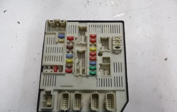 Renault Laguna III Comfort/convenience module 284B60012R 3400065401 519134415