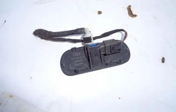 Headlight washer spray nozzle