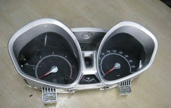 Ford Fiesta Speedometer (instrument cluster) GP2