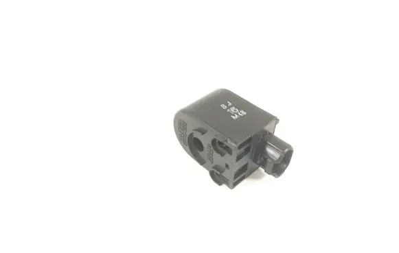 Lexus LS 460 - 600H Horn buzzer relay 89747-48020 068900-3840