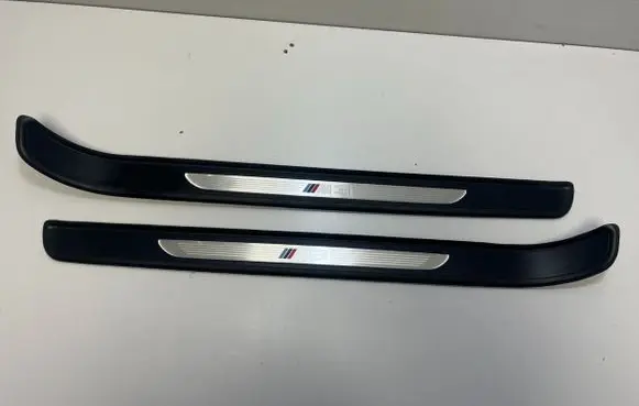 Other sill/pillar trim element