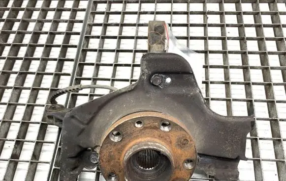 Fiat Tipo Front wheel hub spindle knuckle 