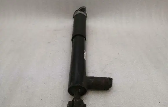 Mercedes-Benz CLS C218 AMG Rear shock absorber/damper A2183202030