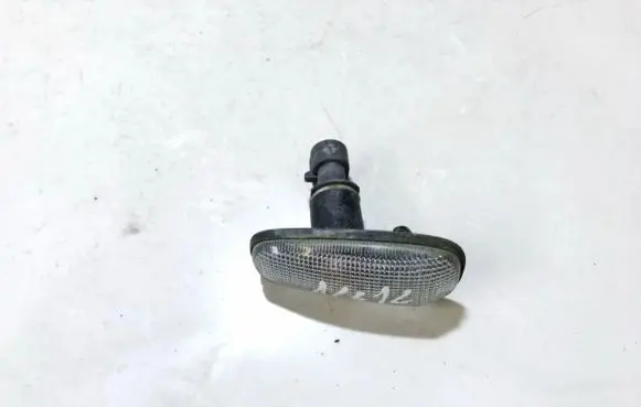 Opel Zafira A Front fender indicator light