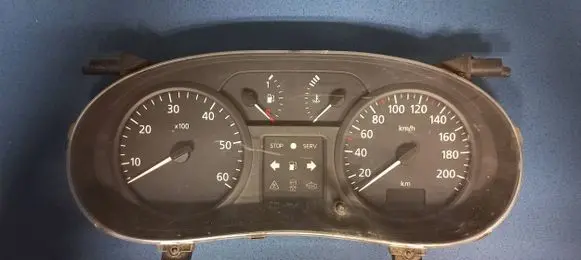 Renault Trafic II (X83) Speedometer (instrument cluster) P8200295451A 21676906 216754586