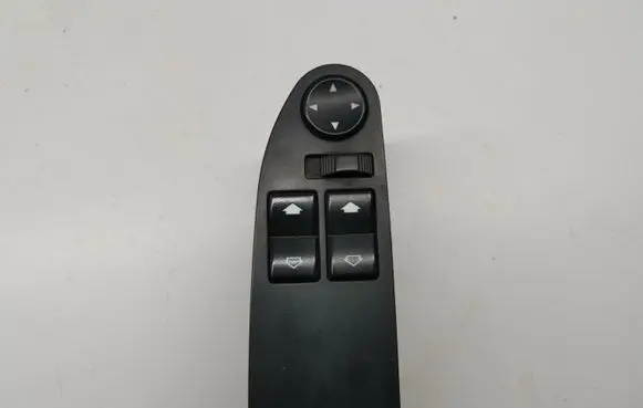 BMW 5 E39 Electric window control switch 8360887