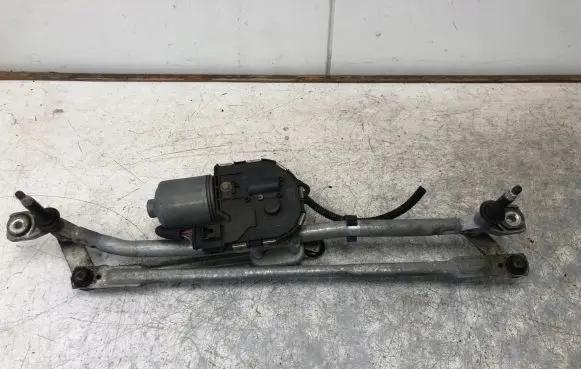 Audi Q5 SQ5 Front wiper linkage and motor 8R1955023D