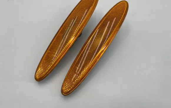Jaguar XK8 - XKR Front reflector 