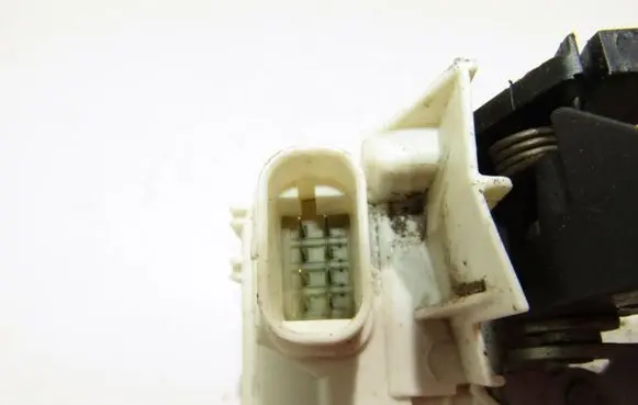 Jeep Patriot Rear door lock
