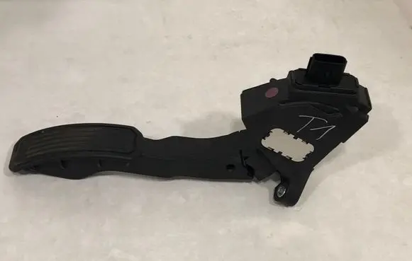 Toyota Verso Accelerator throttle pedal 7811002020