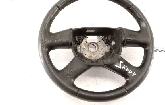 Skoda Octavia Mk2 (1Z) Steering wheel 3T0419091G 102344A11007109