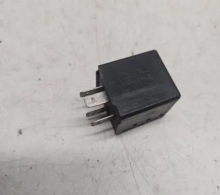 Audi 80 90 S2 B4 Other relay 443951307B