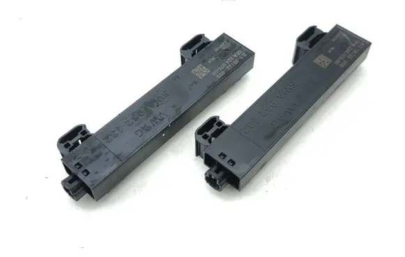 Skoda Enyaq iV Keyless system antenna 5WA962132 5NA962132