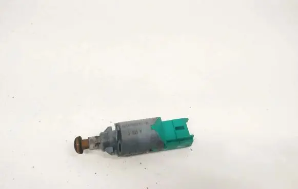 Renault Megane II Brake pedal sensor switch 8200168240B