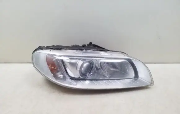 Volvo V70 Headlight/headlamp 31420014