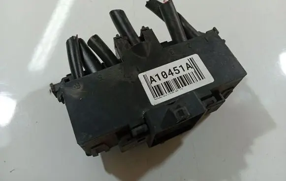 Mercedes-Benz C W203 Fuse box set A2035450803