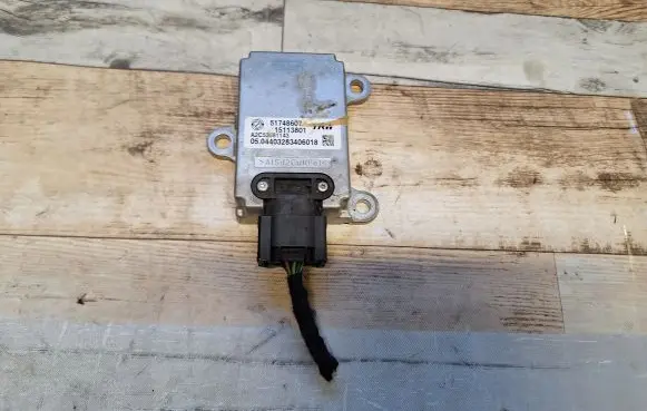 Alfa Romeo 159 ESP acceleration yaw rate sensor 51748607 15113801