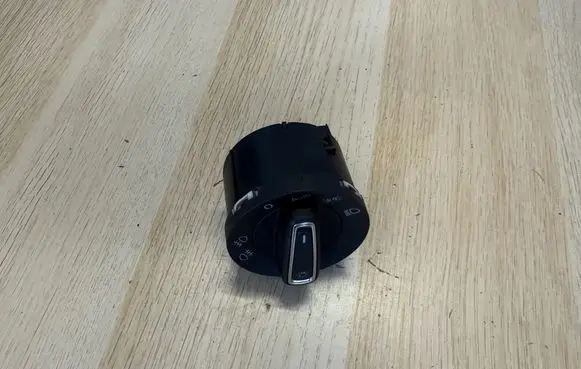 Seat Ibiza IV (6J,6P) Light switch 5G0941431AF