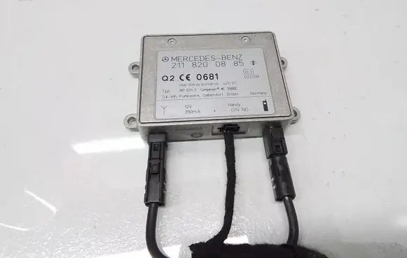 Mercedes-Benz E W211 Bluetooth antenna 2118200885