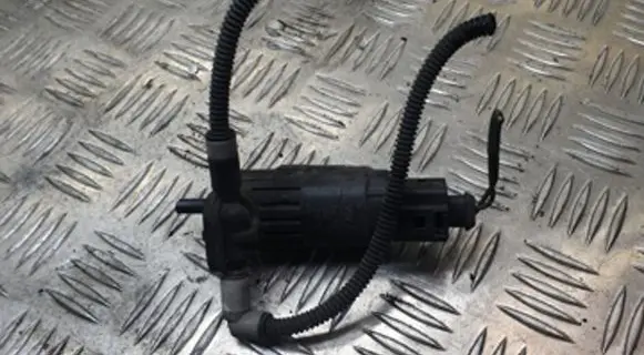Skoda Octavia Mk2 (1Z) Windscreen/windshield washer pump 616016283 1K6955651