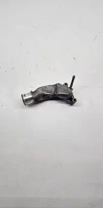 Toyota Corolla E120 E130 Thermostat housing 